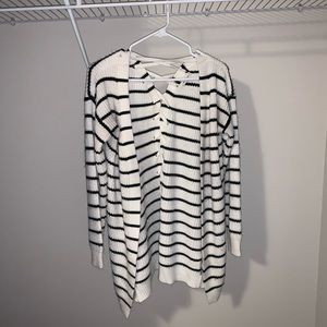 Cris-cross back cardigan